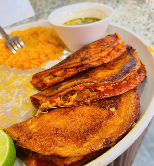 Quesabirrias Meal.