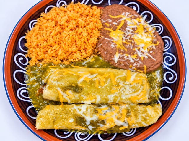Duo Tamales.